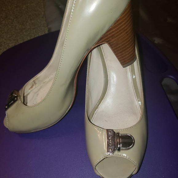 Coach heels - Picture 2 of 5